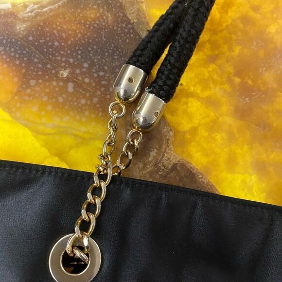 Satin purse  - Picture 4 of 7